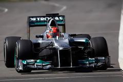 Kρατάει μικρό καλάθι ενόψει Catalunya ο Schumi