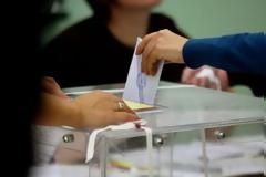 Πολιτική ανάπαυλα πριν τις κάλπες