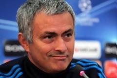 Μένει με... χρυσάφι ο Μουρίνιο