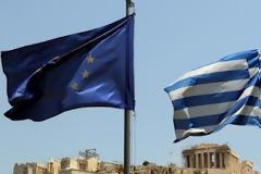 Διπλό «χτύπημα» των δανειστών ενόψει εκλογών