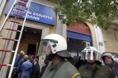 Ενα θέμα που “ξέχασαν” τα κανάλια: Δυο χρόνια από την τραγωδία της Marfin στη Σταδίου