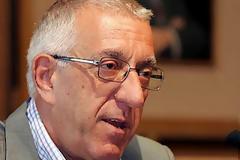 «Η επιβίωση της χώρας δεν είναι θέμα μόδας»