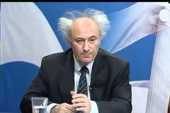 ...Στην πρίζα..