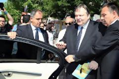 Εκτακτη σύσκεψη Βενιζέλου με 