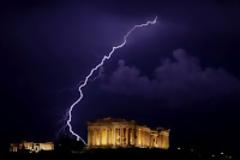 «Ηρθαν ντυμένοι “φίλοι” αμέτρητες φορές οι εχθροί μας…»