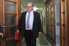 Από τον Πάγκαλο η πρώτη μαχαιριά κατά Βενιζέλου
