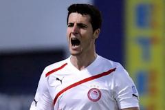 ΣΤΟ ΡΕΝΤΗ ΠΑΡΑ ΤΟ ΡΕΠΟ Ο ΜΑΡΚΑΝΟ ΓΙΑ ΝΑ ΠΡΟΛΑΒΕΙ ΝΑ ΠΑΙΞΕΙ ΣΤΗ ΦΙΕΣΤΑ!