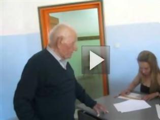 Φωτογραφία για Ψηφοφόρος ετών… 111 (Video)
