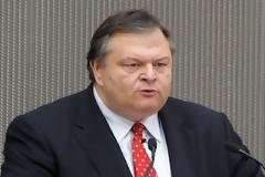 Αναγνώστης αναφέρει 