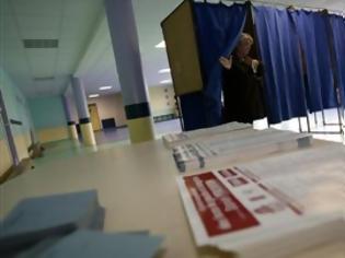 Φωτογραφία για Έλαμψαν δια της απουσίας τους οι εκλογικοί αντιπρόσωποι