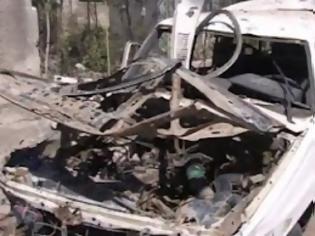 Φωτογραφία για Κατεστραμμένα αυτοκίνητα σε κεντρική οδική αρτηρία στη Δαμασκό