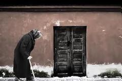 Γερόντισσα εσφάγη κι εχέσθη η φορβάς…