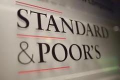 Υποβάθμισε και 6 τουρκικές Τράπεζες η Standard and Poor’s
