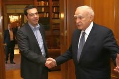 Στον Παπούλια ο Τσίπρας την Τρίτη για τη δεύτερη διερευνητική