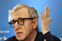 Woody Allen και Lindsay Lohan μαζί σε δείπνο;
