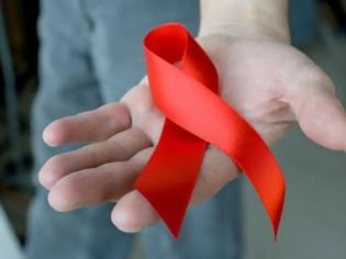 Φωτογραφία για Πώς μεταδίδεται το AIDS κάνοντας σεξ χωρίς προφυλάξεις