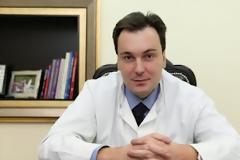 Σ. Αγγελίδης: Ζουμερά χείλη χωρίς εμφυτεύματα!