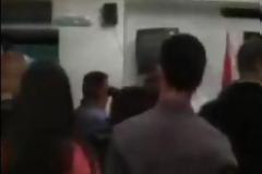 Εσύ γιατί δεν είσαι «εγέρθητος​» ρε;