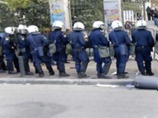 Φωτογραφία για Επιχείρηση «σκούπα» της ΕΛ.ΑΣ. στην Πατησίων..Επεισόδια με συλλήψεις και κρότου λάμψης έξω από την ΑΣΟΕΕ