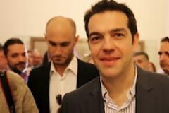 Επίδειξη ισχύος Tσίπρα σε Σαμαρά, Βενιζέλο - Θα τους δει την Πέμπτη