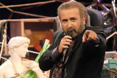 Τι έχει να πει για όλα αυτά ο Λαζόπουλος;;;