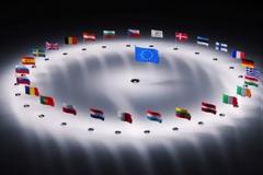 ΕΚΤ: Απόρριψη μνημονίου σημαίνει έξοδο από το ευρώ