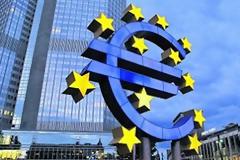 «Πιθανή η έξοδος από το ευρώ μέσα στο καλοκαίρι»