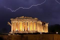 Επαναφέρουν σενάρια εξόδου της Ελλάδας από το ευρώ