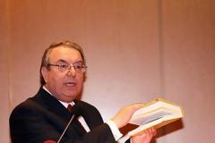 Σκάνδαλο του Μπαμπινιώτη ενάντια στους ιδιωτικούς εκπαιδευτικούς