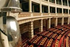 Εύλογη απορία αναγνώστη περί μισθοδοσίας βουλευτών