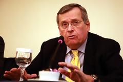 Σ.ΜΑΝΟΣ: Είναι ευκολότερο να συνεργαστούμε με τη Ντόρα παρά με τον Σαμαρά