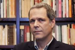 Θάνος Τζήμερος: Ο Τσίπρας μετέφερε την κατάληψη Λυκείου Αμπελοκήπων στην κεντρική πολιτική σκηνή και γελοιοποιείται