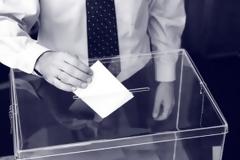 Το ένα συν ένα …ποτέ στην πολιτική δεν κάνει δύο!