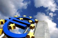 EFSF: Πρώτα κυβέρνηση, μετά η Τρόικα, μετά η νέα δόση