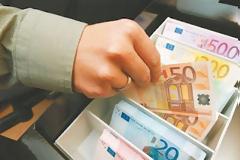 Δαπάνες 100 δισ. ευρώ με έσοδα 84,7 δισ. ευρώ προβλέπονται για το 2012