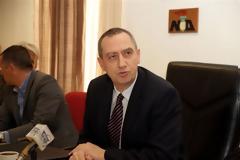 ΜΙΧΕΛΑΚΗΣ: ΠΡΩΤΟΒΟΥΛΙΕΣ Ν.Δ. ΓΙΑ ΕΠΑΝΕΝΩΣΗ ΤΗΣ ΚΕΝΤΡΟΔΕΞΙΑΣ
