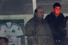 Η επίθεση με γιαούρτια και αυγά στον Τσάκα [ΒΙΝΤΕΟ]