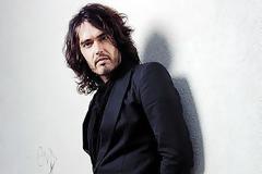 Ο Russell Brand παρουσιαστής στα 2012 MTV Movie Awards