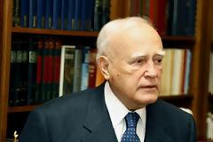 Τι προβλέπει το Σύνταγμα για τις κινήσεις του Προέδρου της Δημοκρατίας