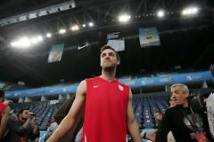 ΜΑΝΤΖΑΡΗΣ: ΠΡΟΚΛΗΣΗ ΓΙΑ ΜΕΝΑ Ο ΝΑΒΑΡΟ