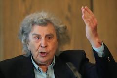 Ο Μίκης Θεοδωράκης στο ψηφοδέλτιο του ΣΥΡΙΖΑ;