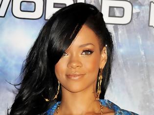 Φωτογραφία για H Rihanna εγκαταλείπει τον Chris Brown