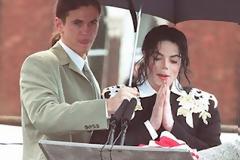Βαριές κατηγορίες από το σωματοφύλακα του Michael Jackson