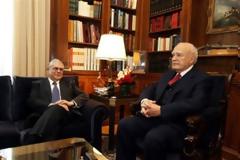 Ο Λ. Παπαδήμος στον Πρόεδρο της Δημοκρατίας για όλα τα μείζονα θέματα που εκκρεμούν