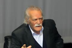 Γλέζος: Η σημερινή κυβέρνηση δεν μπορεί με διαγγέλματα να δεσμεύει τον ελληνικό λαό (ηχητικό)