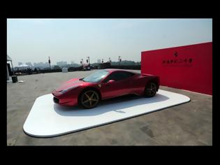 Φωτογραφία για VIDEO: Διπλωματικό επεισόδιο... με Ferrari στο Σινικό Τείχος