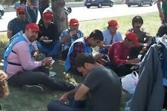 Τούρκους απεργούς εργάτες συλλαμβάνει η Τροχαία και απολύει ο εργοδότης