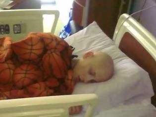 Φωτογραφία για ΧΙΛΙΑ ΜΠΡΑΒΟ - Όχι μόνο κατάφερε να νικήσει τον καρκίνο αλλά...! Δείτε το αποτέλεσμα... [video]