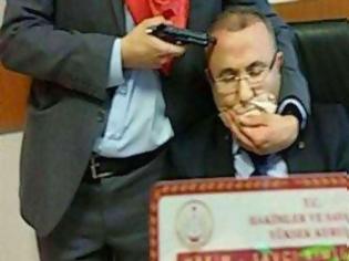 Φωτογραφία για Το νεο συγκλονιστικό ΒΙΝΤΕΟ ΝΤΟΚΟΥΜΕΝΤΟ από την δολοφονία του Τούρκου Εισαγγελέα [video]