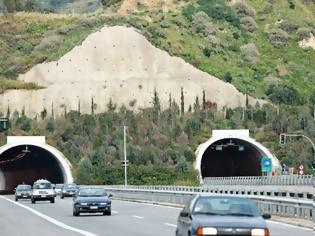 Φωτογραφία για Πάτρα: Θα ξηλώσουν την Ολυμπία οδό για χάρη της νέας σιδηροδρομικής γραμμής